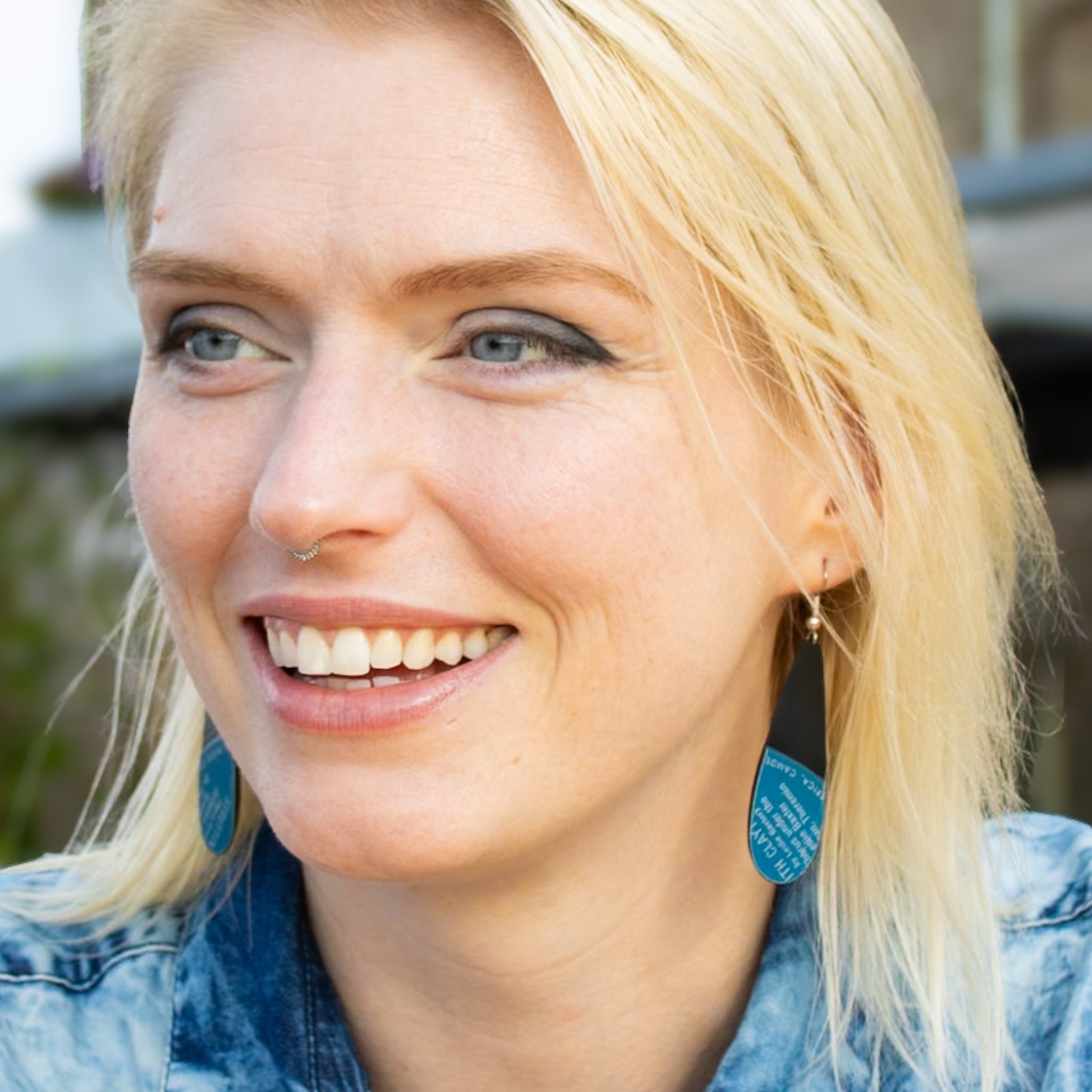 reVinyled record-to-earring process